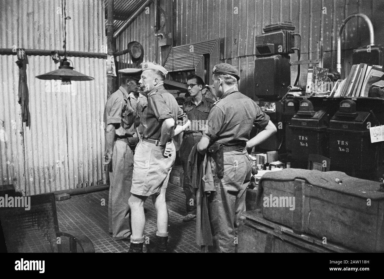 Several tea companies in Patoehase to Z. W. Bandung  Under the leadership of Colonel Lentz, Commander 3rd Infantry Battalion spent some planters visiting their seriously damaged businesses in Patoehasche. The company Sperata Date: February 26, 1948 Location: Bandung, Indonesia, Dutch East Indies, Patuha Stock Photo