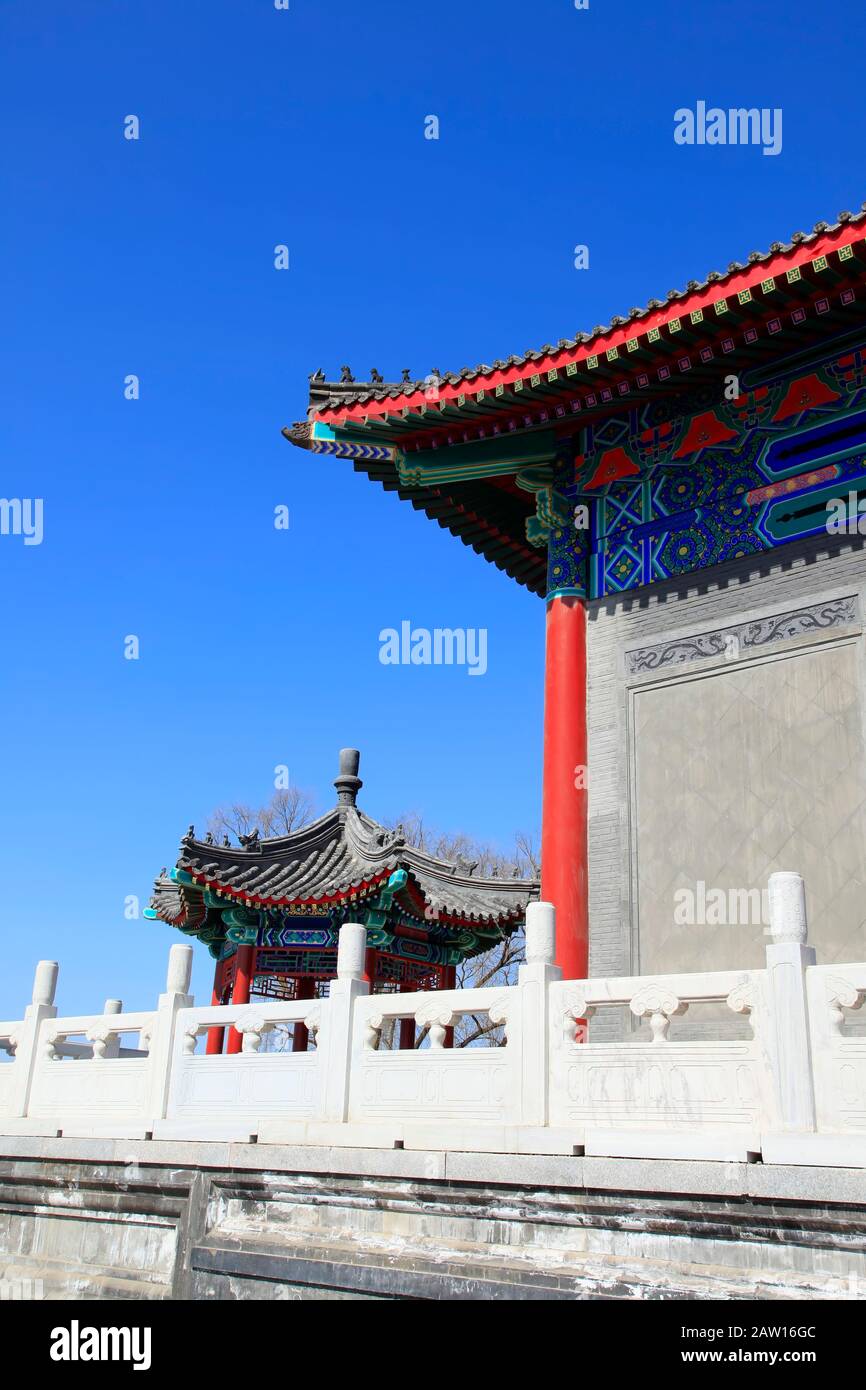 Chinese classical landscape architecture hi-res stock photography and ...