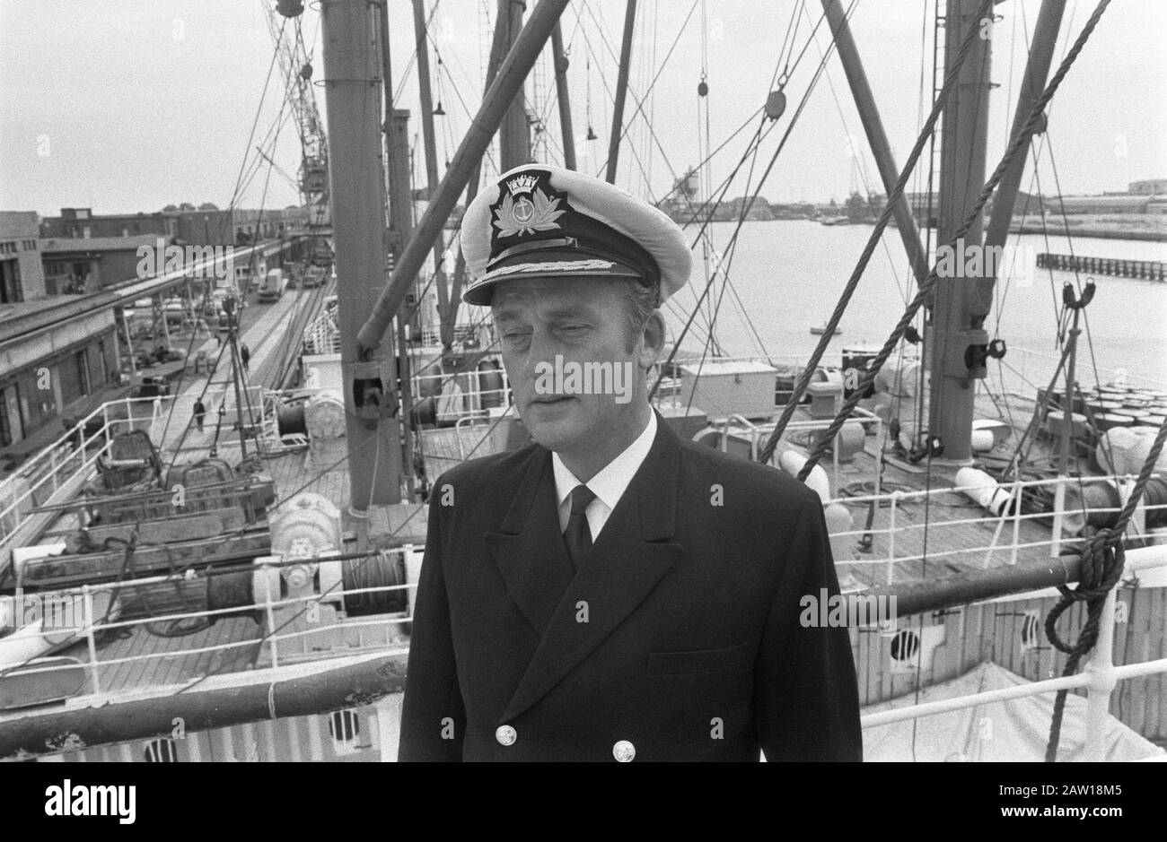 Assignment Desk Hartogh: Captain Winn ship Astern head Date: September 10, 1970 Keywords: captain Stock Photo