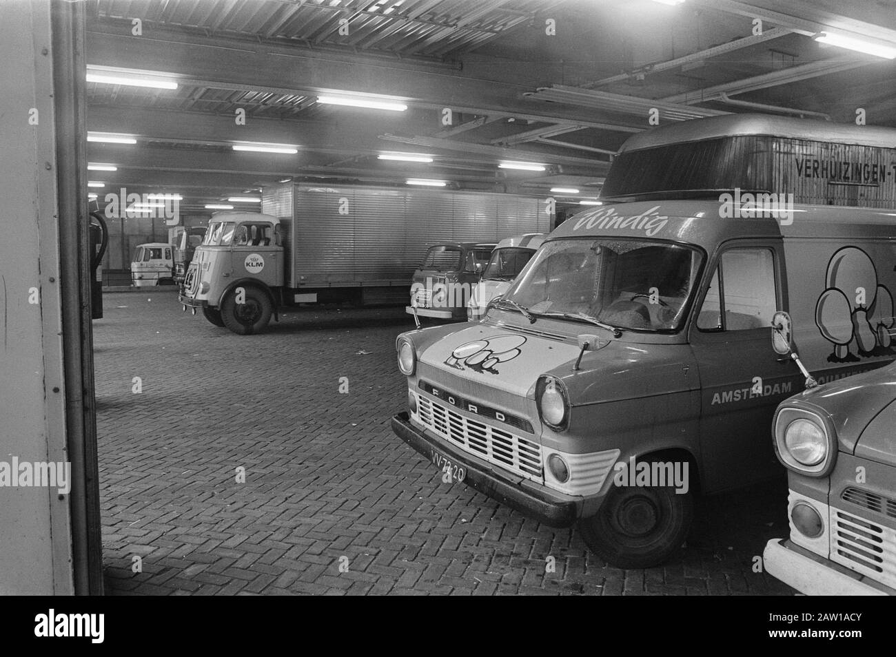 Mission Euro Publicity in cargo building, Schiphol Date: November 7, 1972 Location: North-Holland, Schiphol Stock Photo