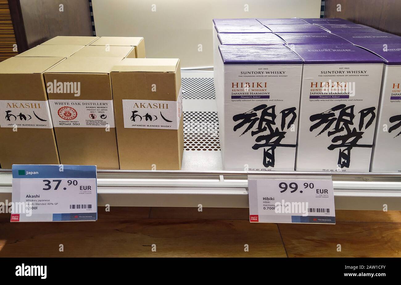 Porto, Portugal. 27th Jan, 2020. Boxes of Japanese whiskey brands at the  Duty Free Store in Porto. Credit: Igor Golovniov/SOPA Images/ZUMA  Wire/Alamy Live News Stock Photo - Alamy