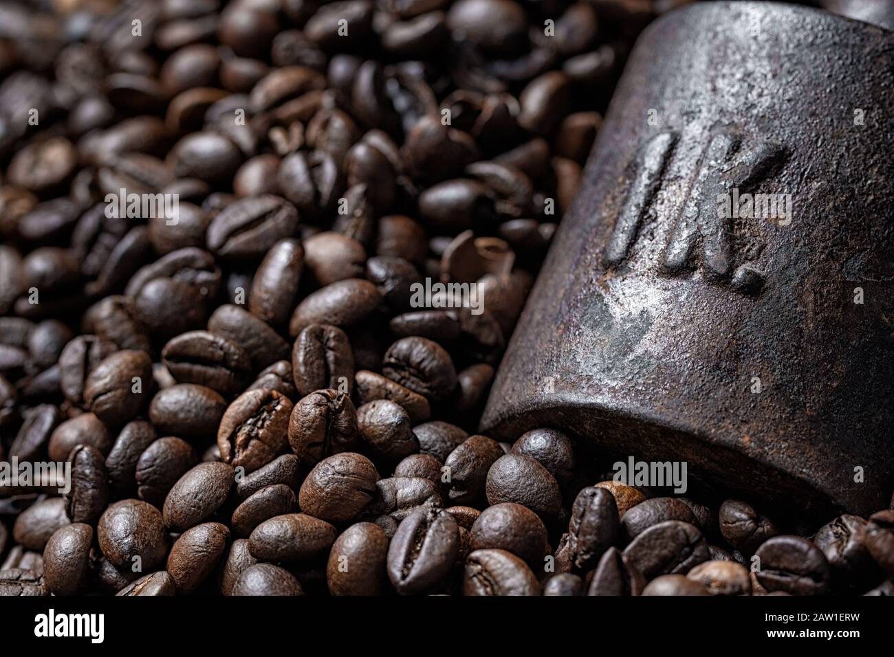 One kilogram weight in bunch of roasted coffee beans Stock Photo Alamy