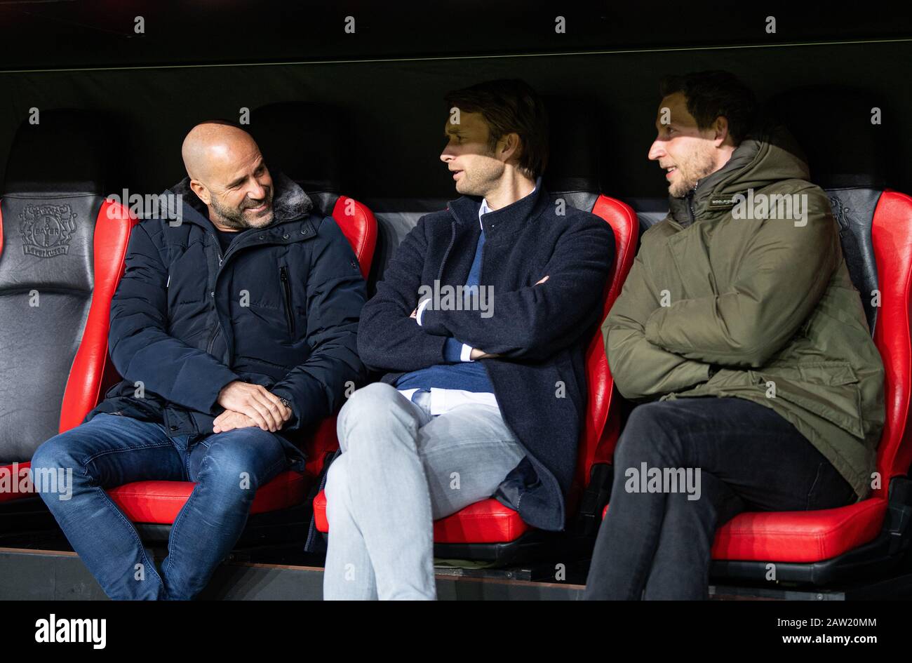 BayArena Leverkusen Germany ,15th February .2014, Football Bundesliga  Season 2013/14, matchday 21, Bayer 04 Leverkusen - Schalke 04 1:2 ---  Klaas-Jan Huntelaar (S04) shows his teeth, Leverkusens Simon Rolfes, Stefan  Kie§ling (Kiessling)