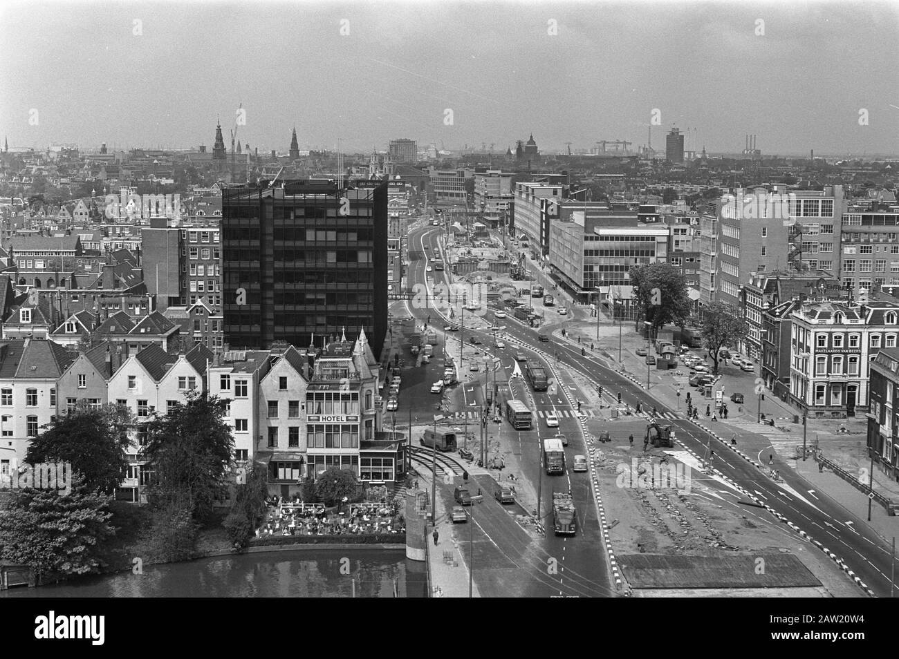 Subways public transportation construction Black and White Stock Photos
