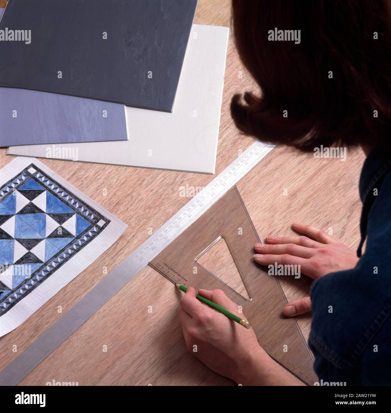 Using a ruler hi-res stock photography and images - Alamy