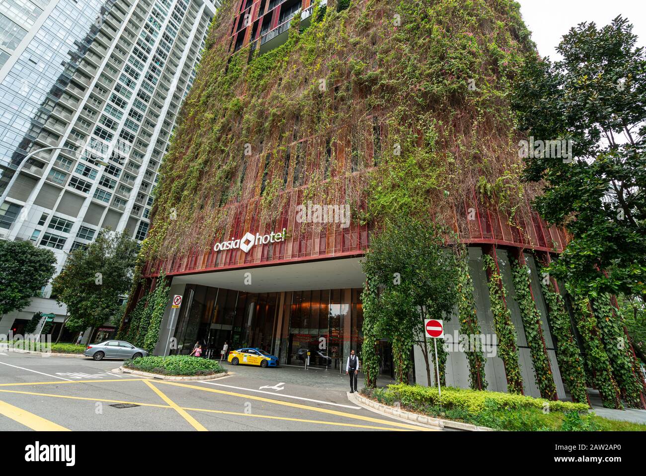Singapore October 62017 Futuristic Building Louis Stock Photo 1027473052