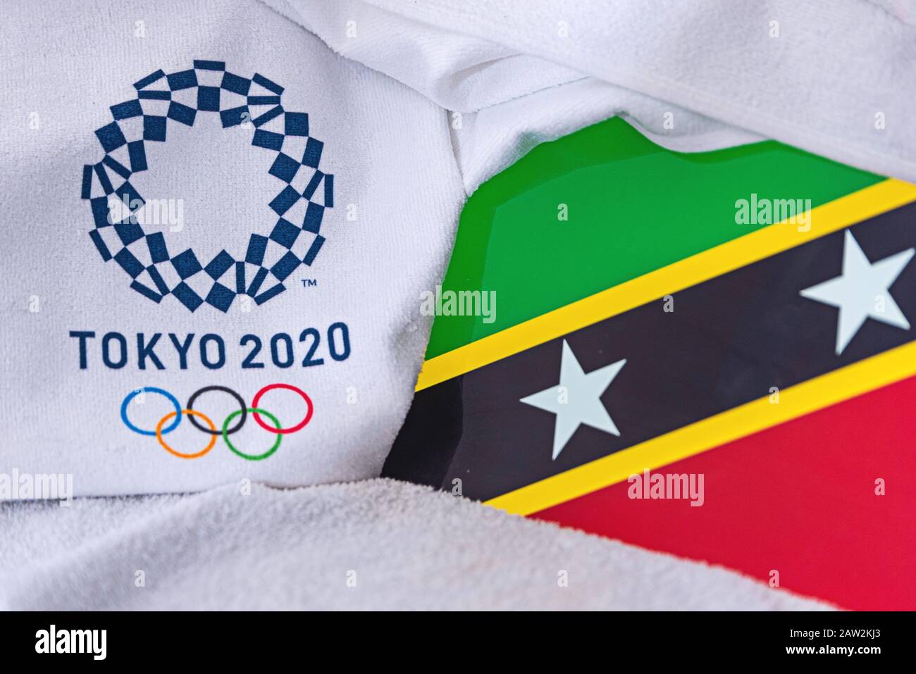 Japan saint kitts and nevis flag hi-res stock photography and images