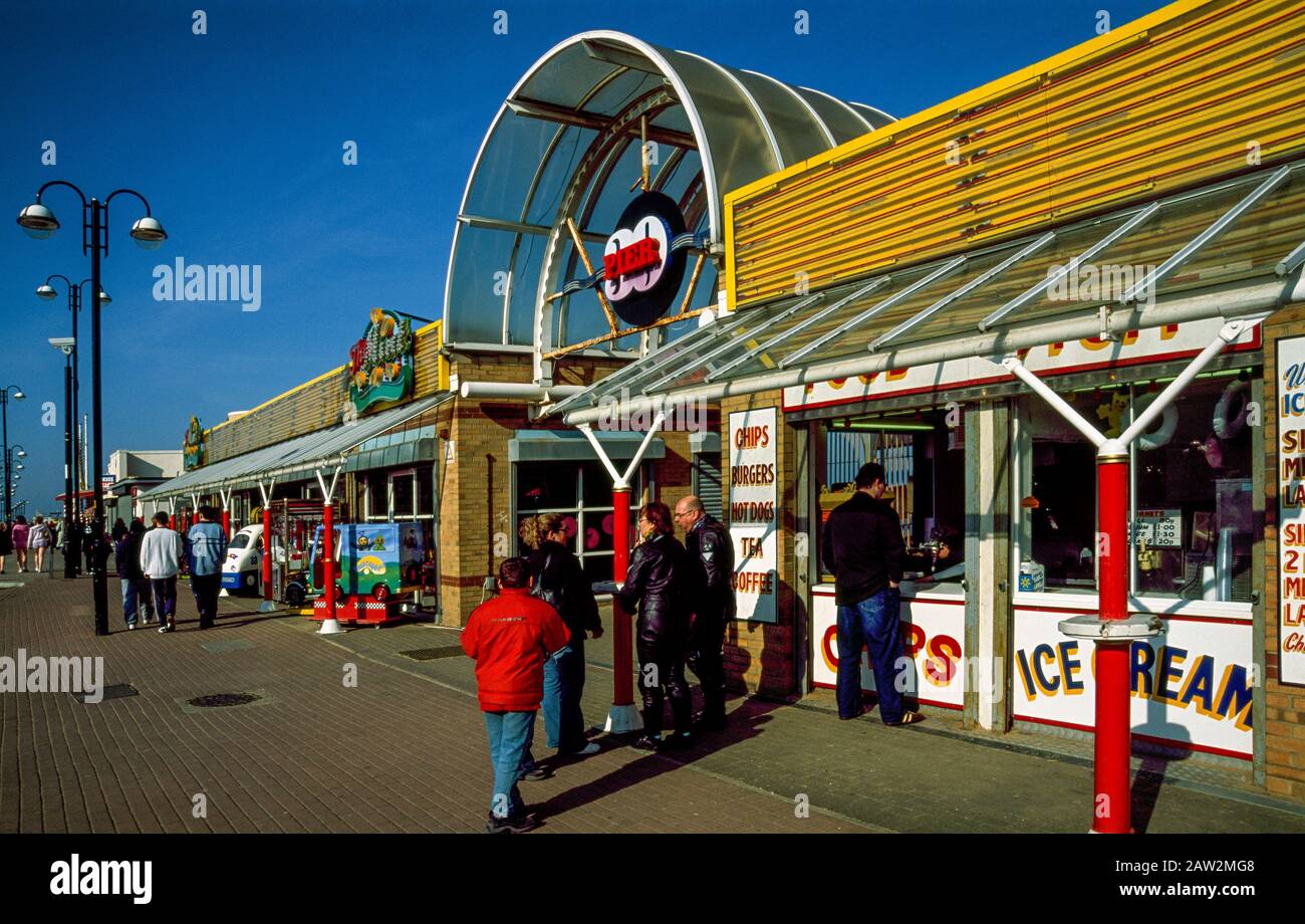 Cleethorpes Promenade and Pier, North Lincolnshire Stock Photo