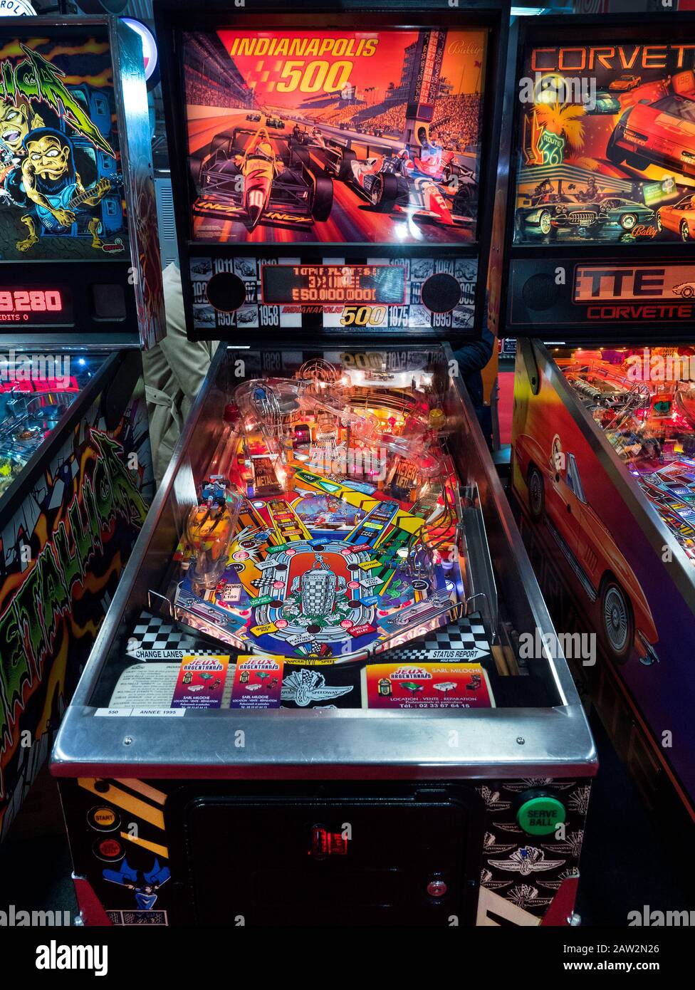 Vintage pinball hi-res stock photography and images - Alamy