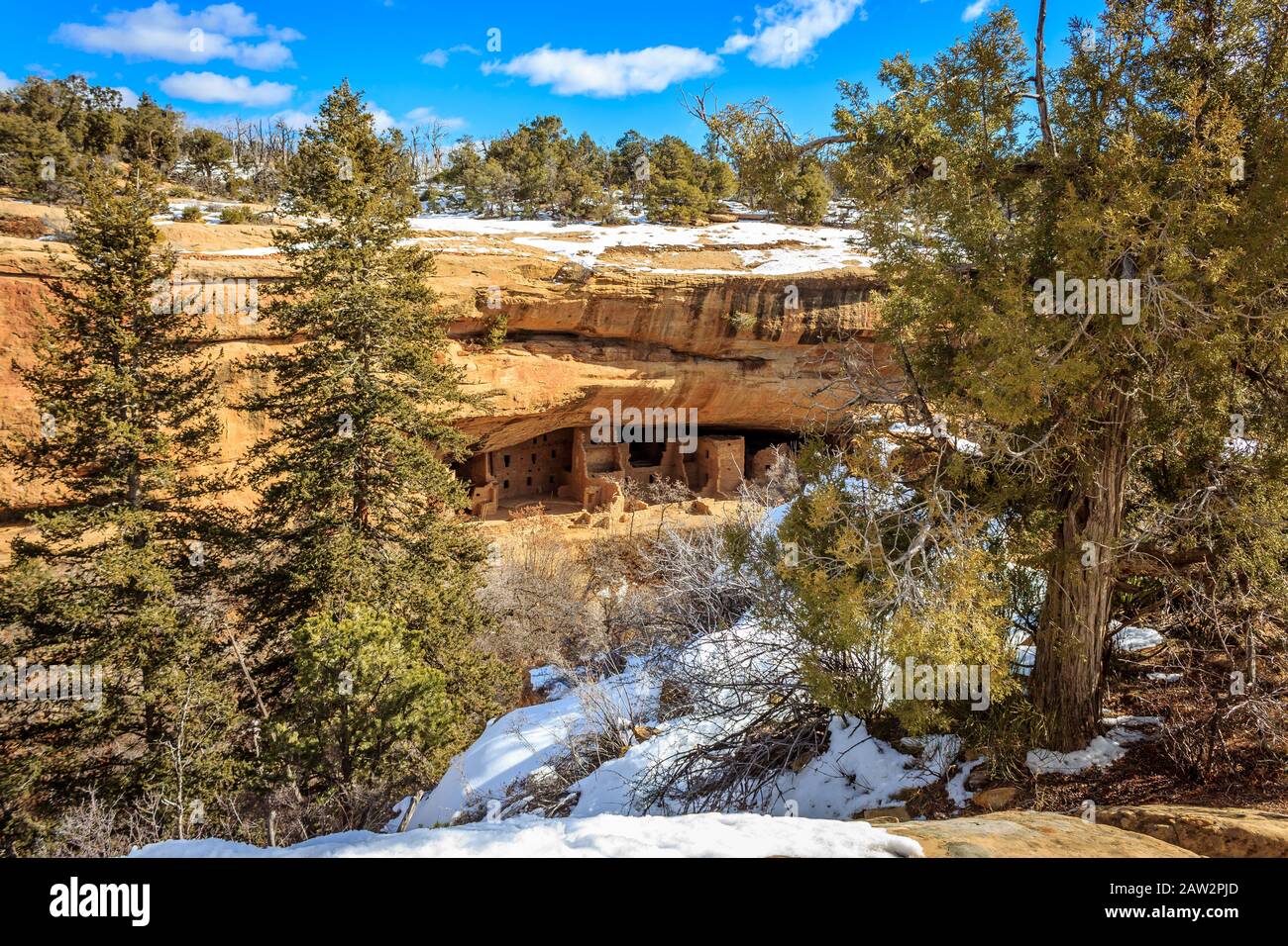 The first view of Spruce Tree House in Mesa Verde National Park, Colorado, USA Stock Photo