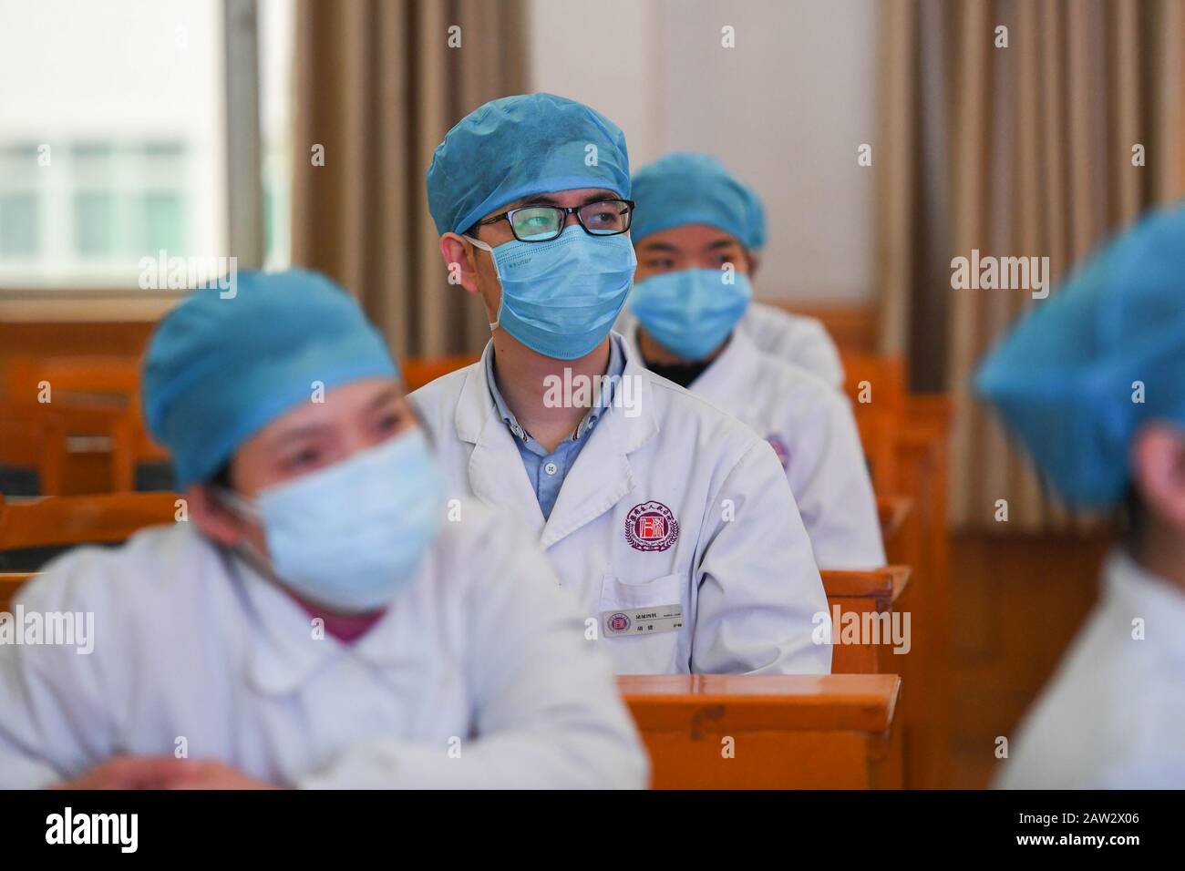 Changsha, China's Hunan Province. 6th Feb, 2020. Volunteers are seen during training courses for fighting against the novel coronavirus epidemic at Mawangdui section of People's Hospital of Hunan Province in Changsha, central China's Hunan Province, Feb. 6, 2020. The hospital on Thursday organized training courses for nurses who volunteered to join the fight against the novel coronavirus. Credit: Xinhua/Alamy Live News Stock Photo