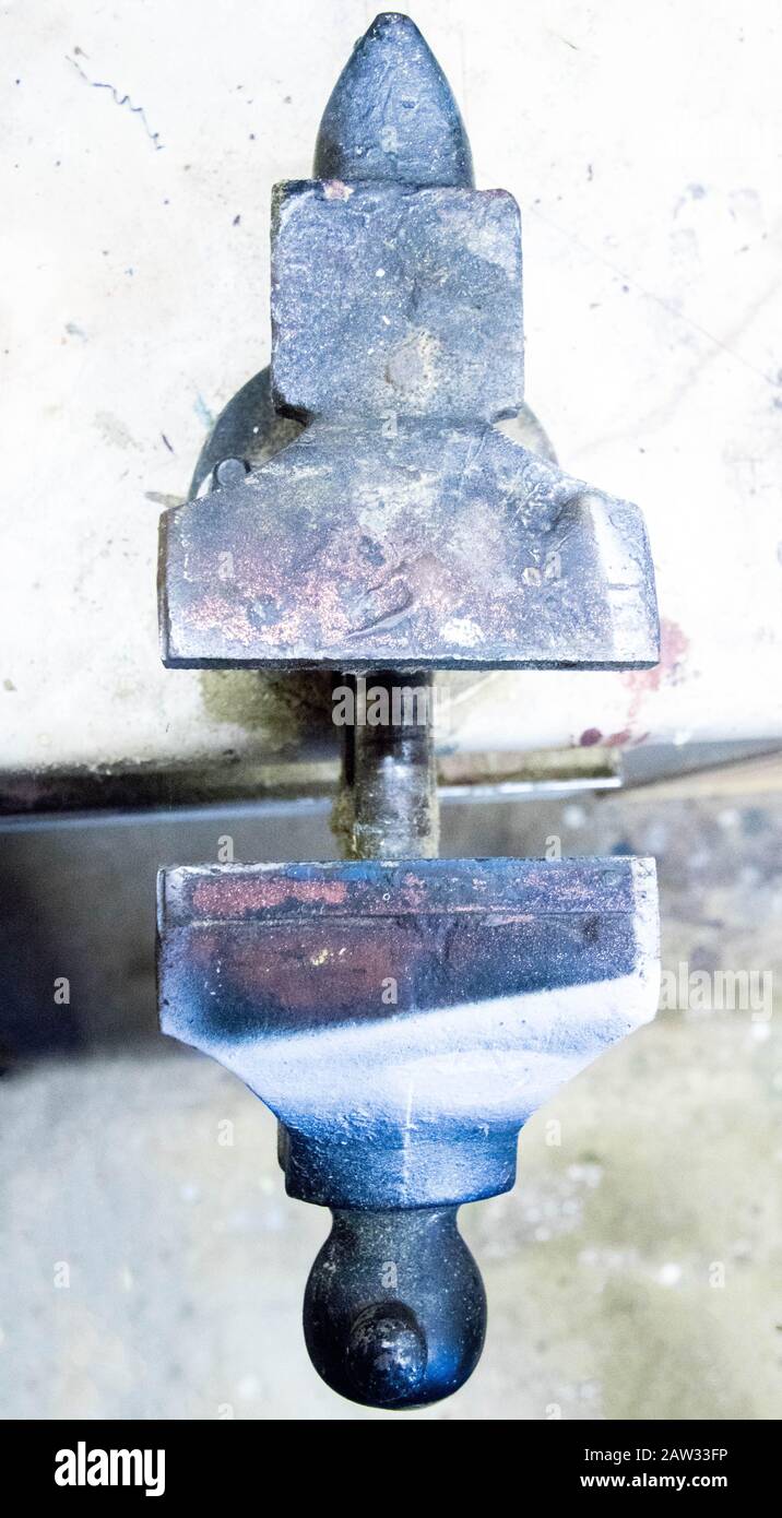 Heavy Duty Bench Stock Photos Heavy Duty Bench Stock Images Alamy