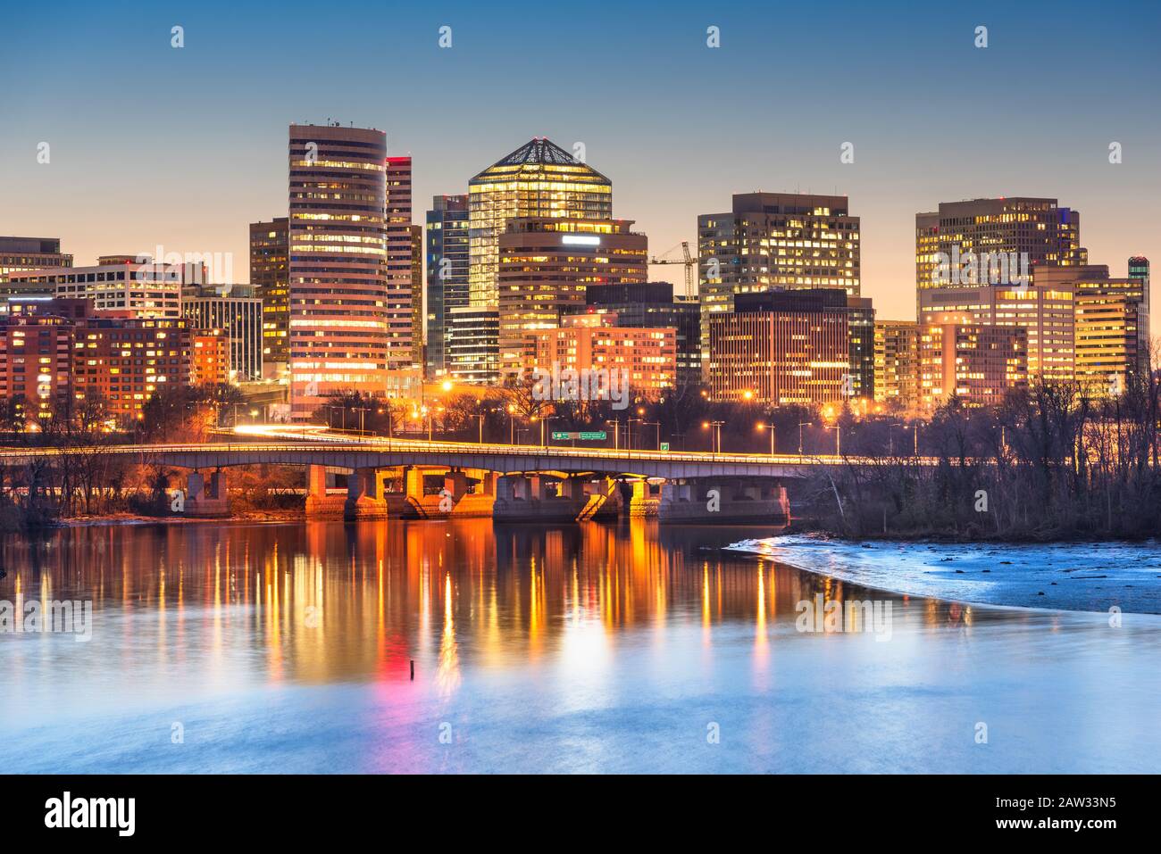 Rossyln, Arlington, Virginia, USA downtown city skyline at dusk on the Potomac River. Stock Photo