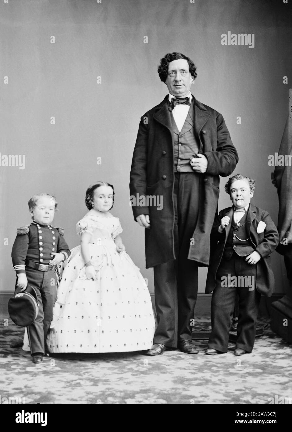 General tom thumb midget Black and White Stock Photos & Images - Alamy