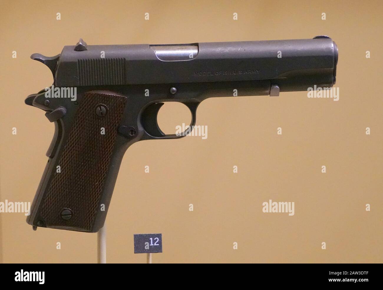 WA コルト M1911A1 U.S.ARMY U s pistol hi-res stock photography and images - Page 2 - Alamy