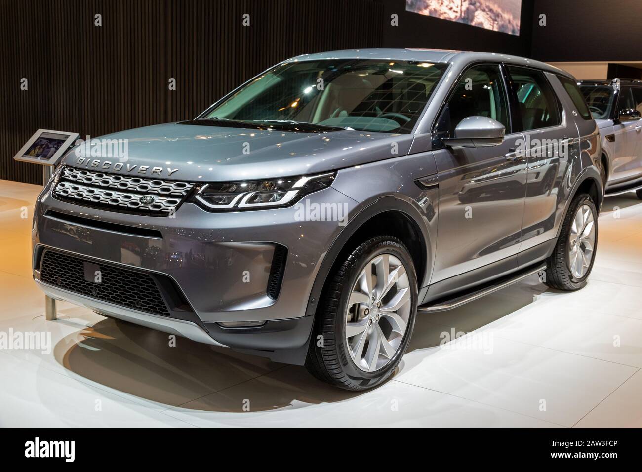 BRUSSELS - JAN 9, 2020: New Land Rover Discovery Sport 2.0 P200 car model  showcased at the Brussels Autosalon 2020 Motor Show Stock Photo - Alamy