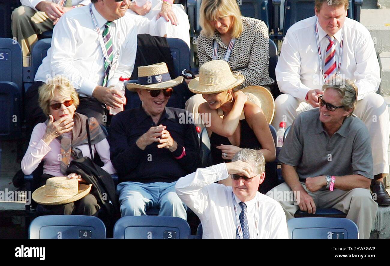 US Open Flushing Meadows New York, USA. 08th Sep, 2007. The Douglas Clan, Anne, Kirk, Catherine Zeta Jones and Michael watch Novak Djokovic (SRB) win mens semi final Credit: Roger Parker/Alamy Live News Stock Photo