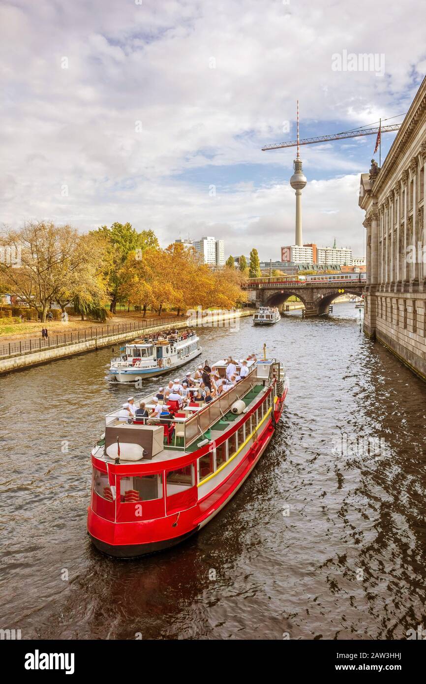 Berlin, Germany - October 26, 2013: Tourist boats on the Spree river ...