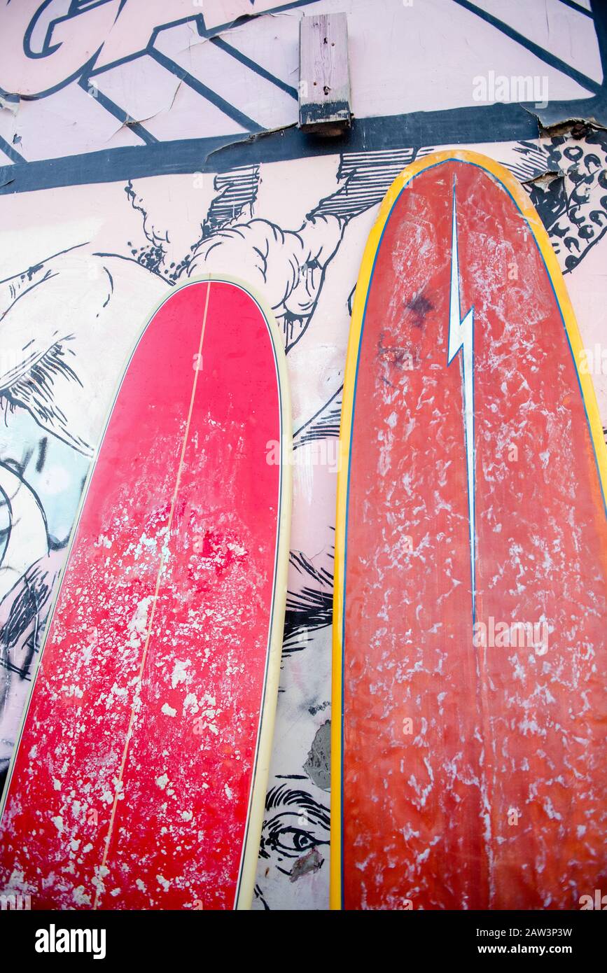 Surfboards and wall hi-res stock photography and images - Alamy