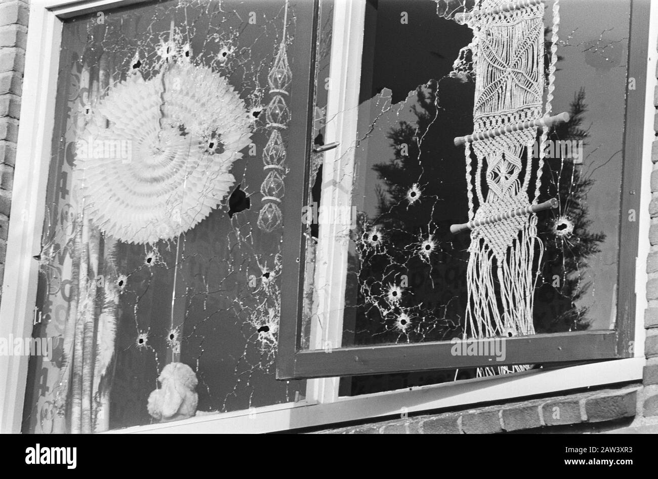 Trial of South Moluccan Assen; window house riddled with bullets Date ...