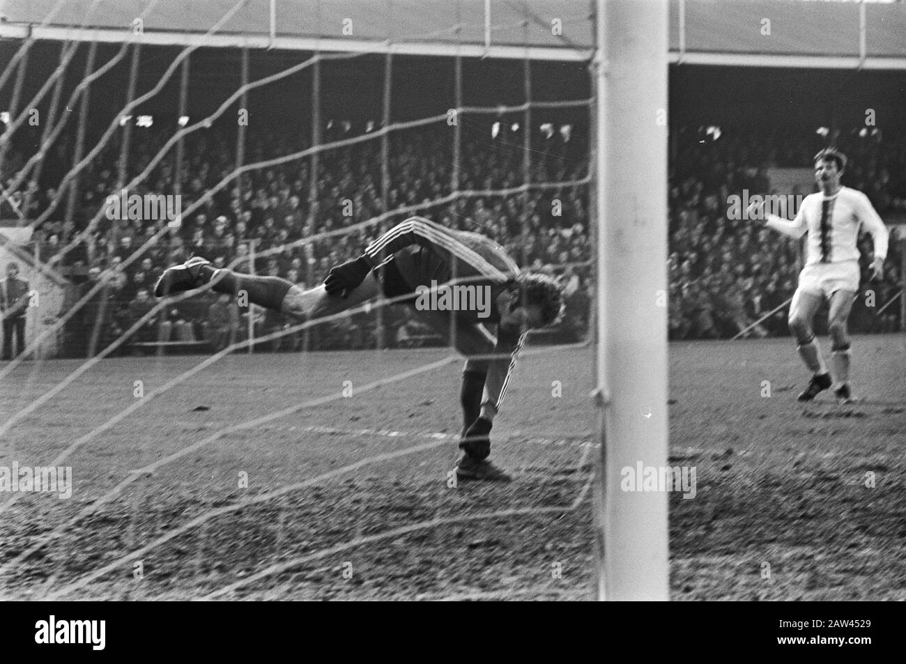PSV-icoon Willy van de Kuijlen (74) oveleden