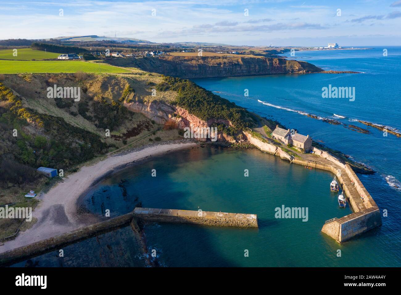 Cove harbour scotland hires stock photography and images Alamy