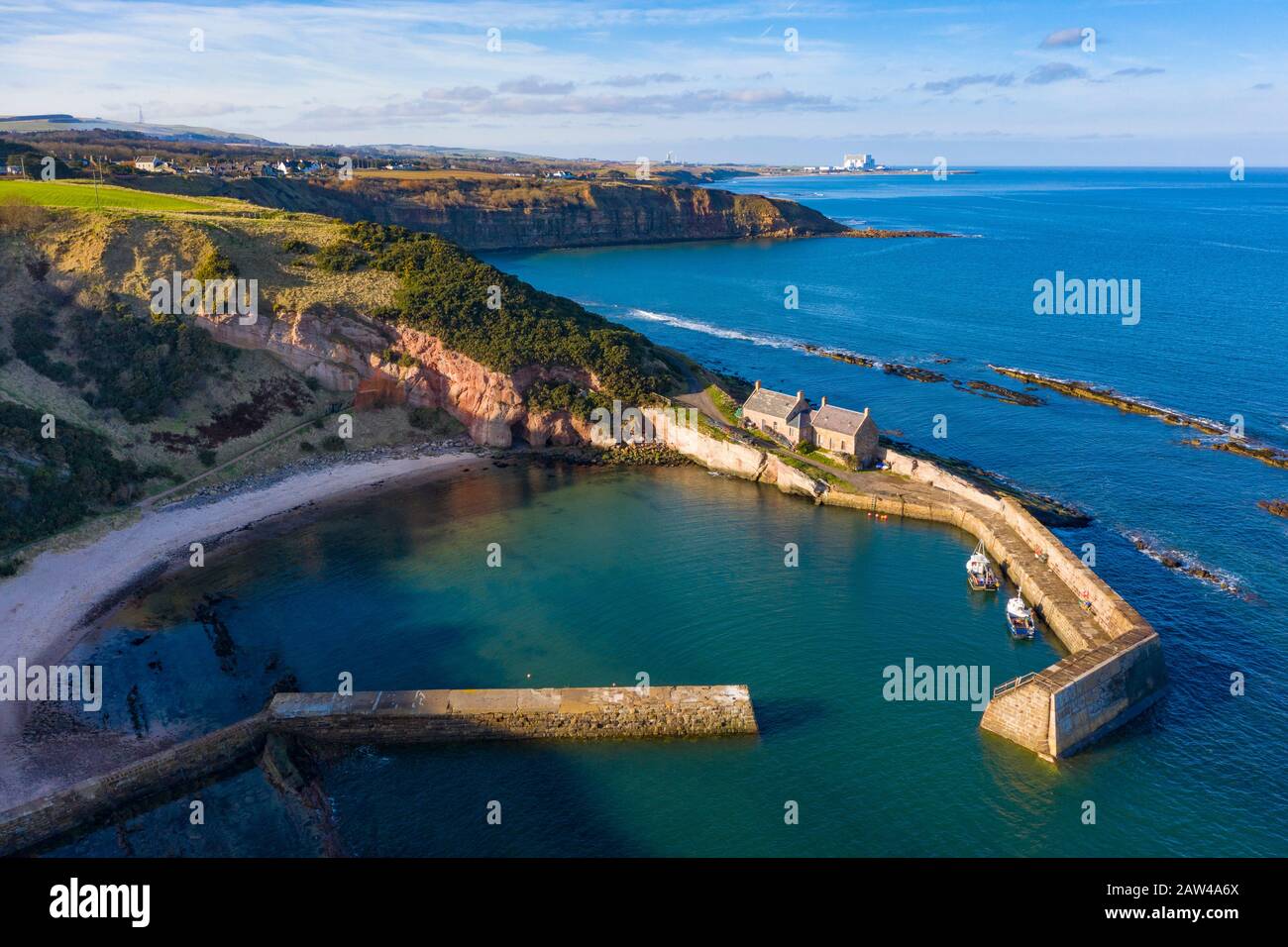 Cove harbour scotland hires stock photography and images Alamy