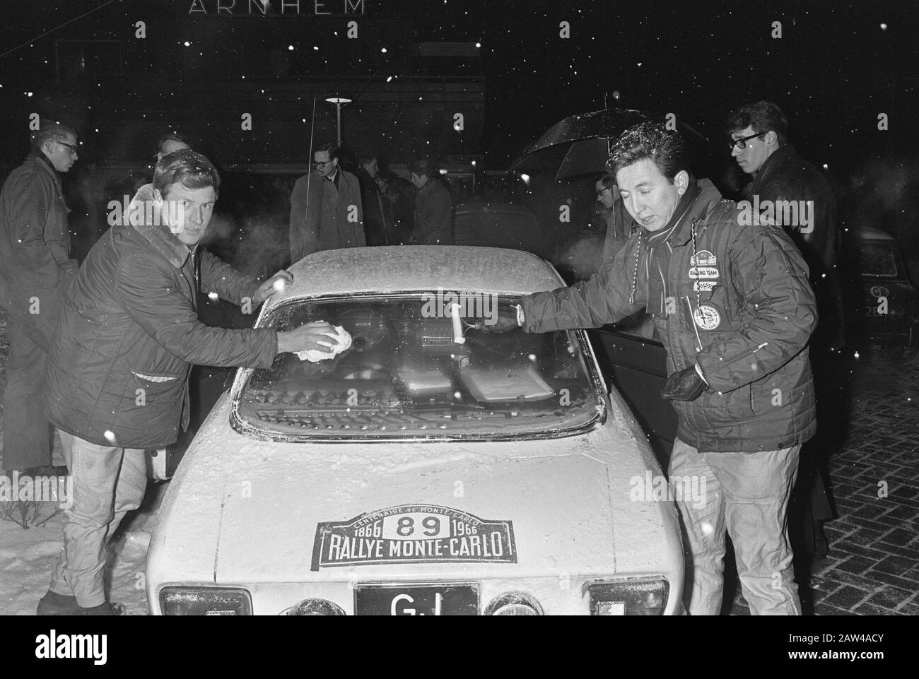 Ralley Monte Carlo, No. 23 H. Kiklort (left) and J. Bosch start number 89 Date: January 15, 1966 Keywords: Rallies Person Name: J. BOSCH, H. Kiklort Stock Photo