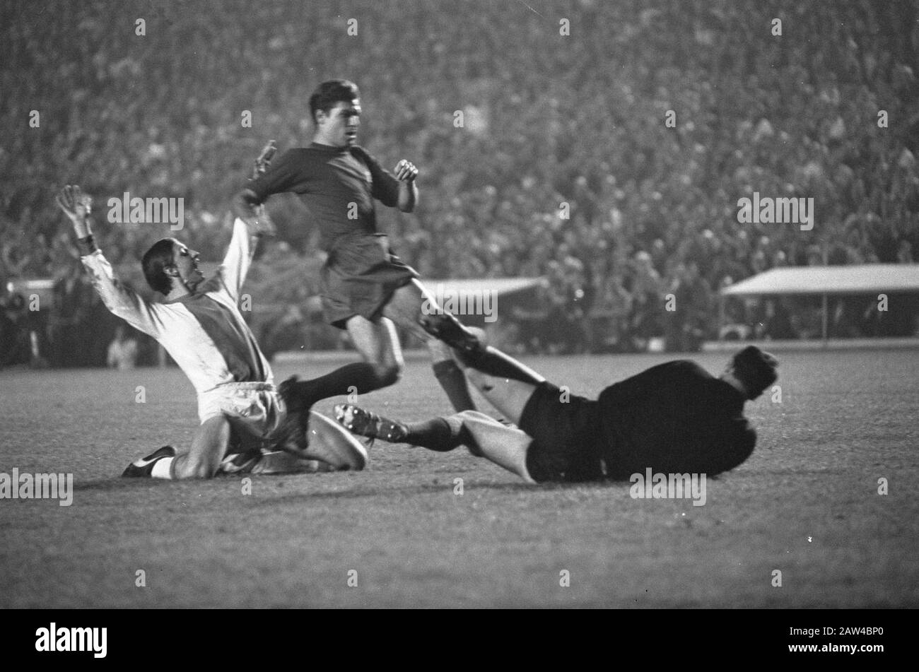 Real Madrid against Ajax 2-1. Johan Cruyff keeper Junquera