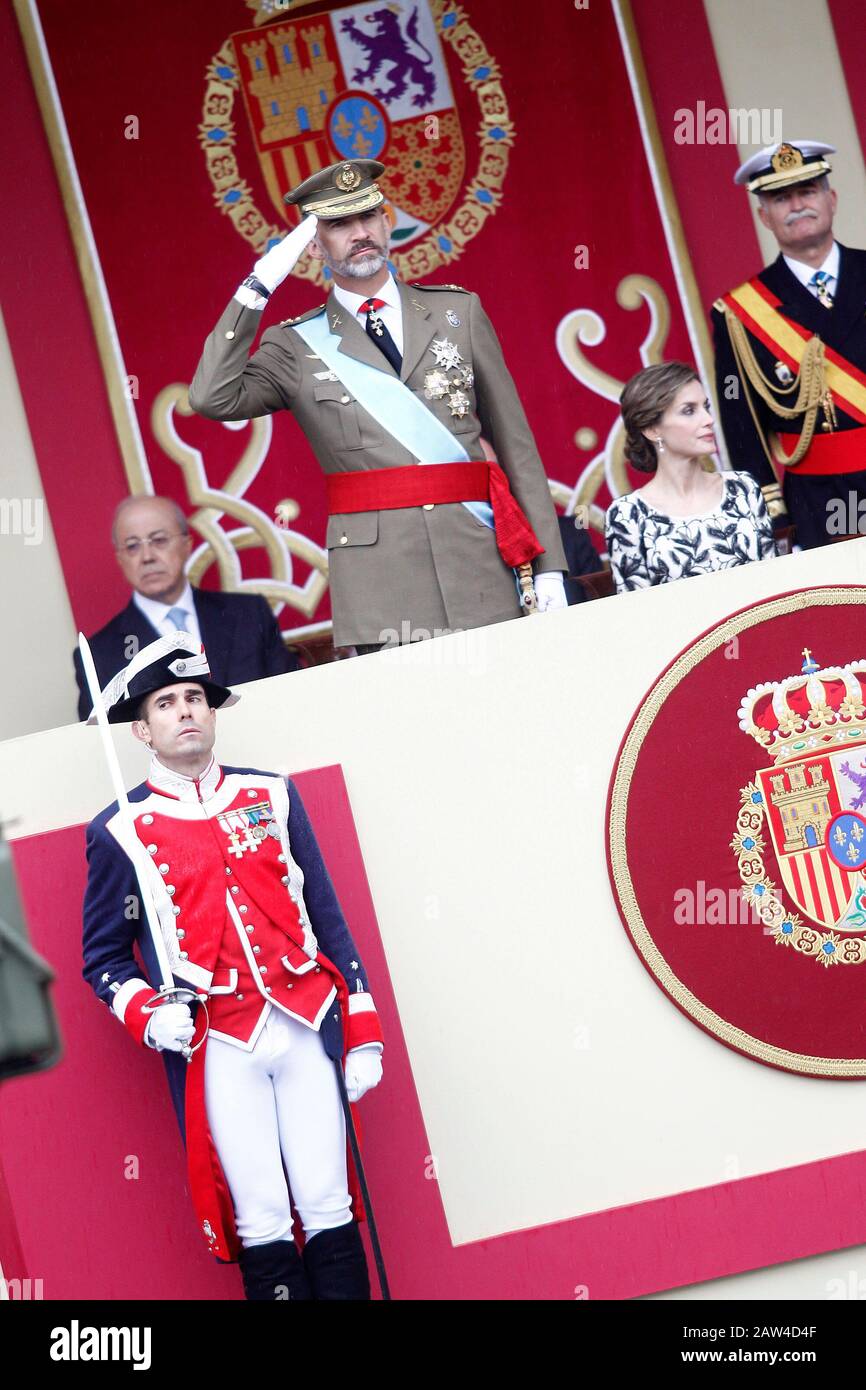 (L-R) King Felipe VI of Spain and Queen Letizia of Spain attend the National Day military parade. October 12 ,2016. (ALTERPHOTOS/Acero) NORTEPHOTO.COM Stock Photo