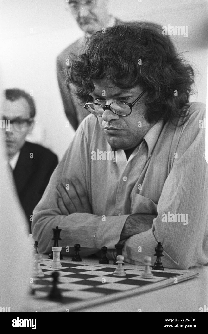 Chess player name unknown hi-res stock photography and images - Alamy