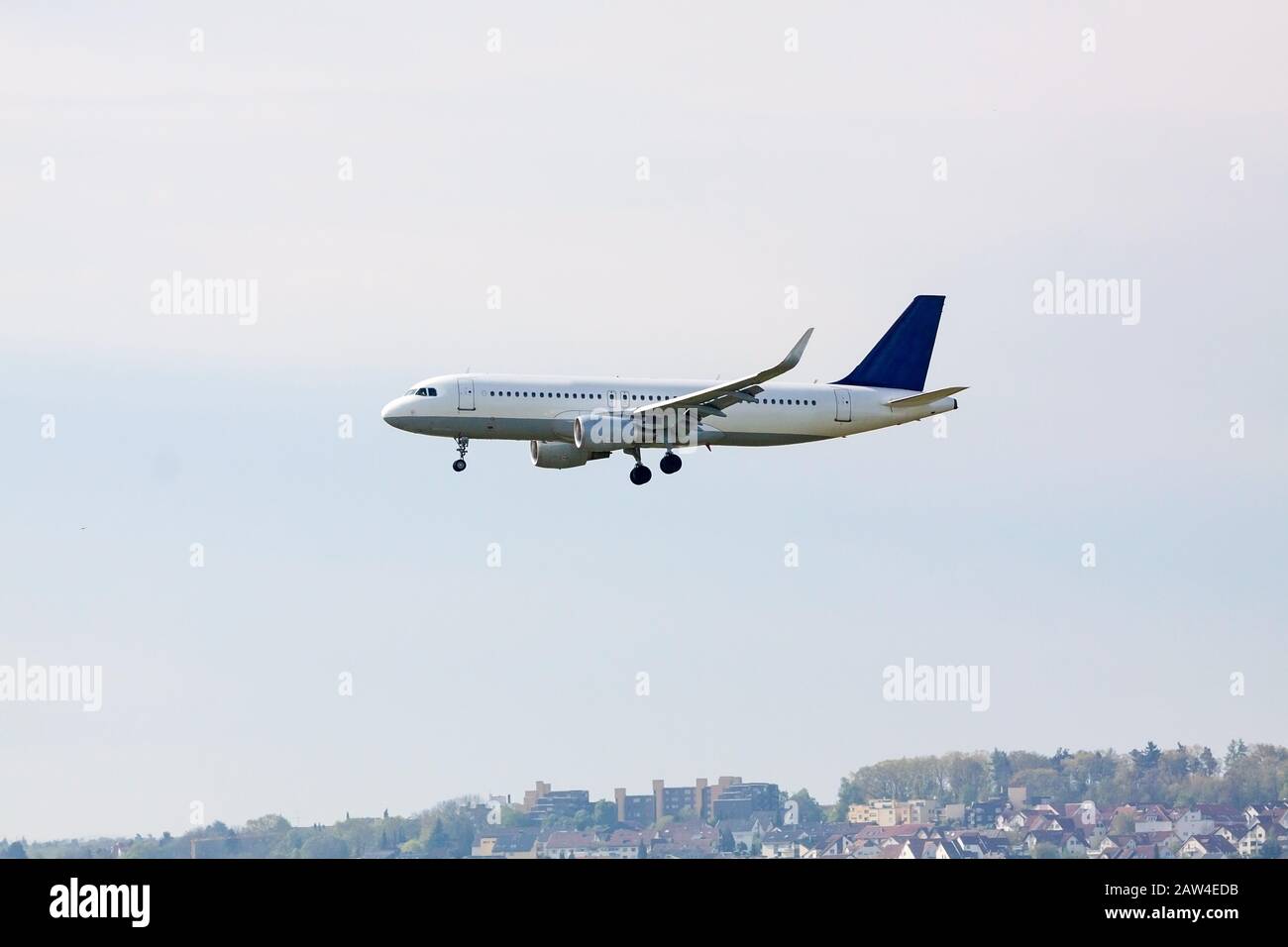 Airplane during landing hi-res stock photography and images - Alamy