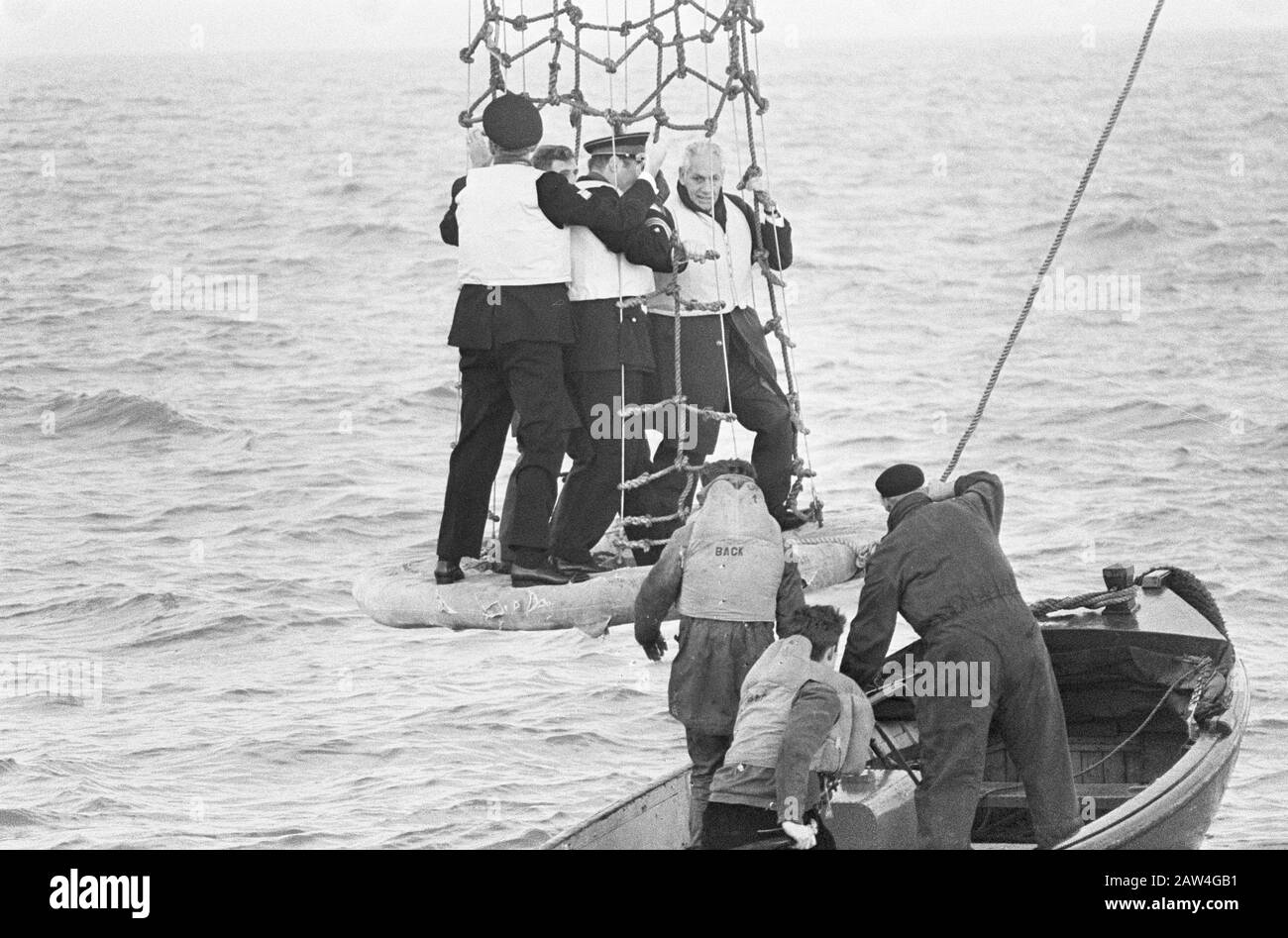 REM Island occupied the subsituut officer Mr. Nube boarding (in the cage on the right). Date: December 17, 1964 Keywords: occupations, cages Institution Name: REM island Stock Photo