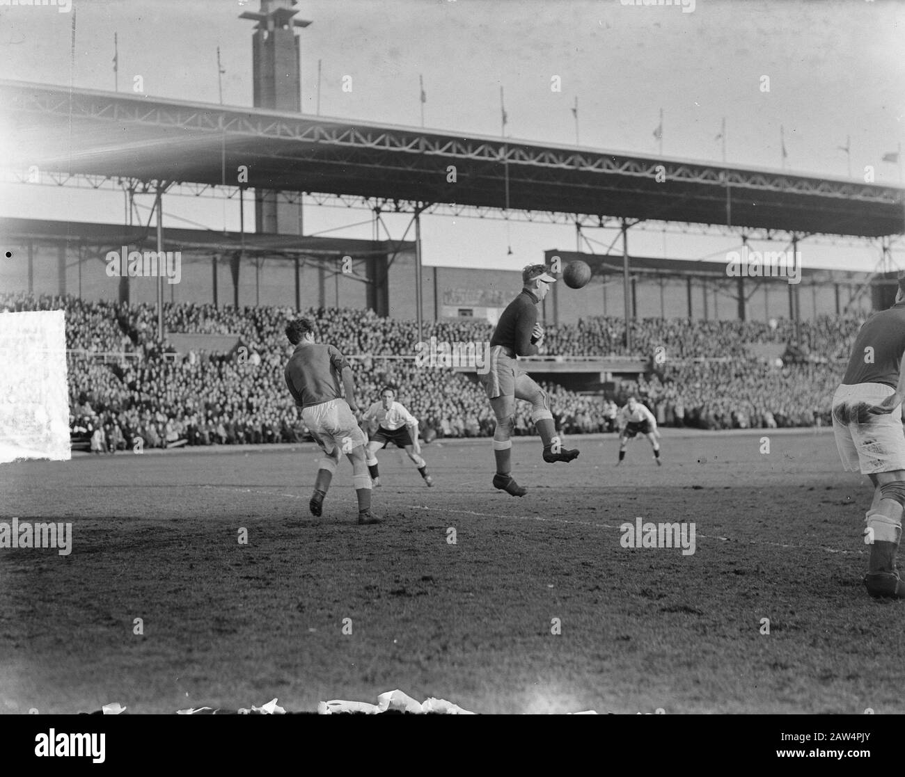Dutch National Team Bond Kraak, Terlouw Date: February 8, 1950 Keywords: sport, football Stock Photo