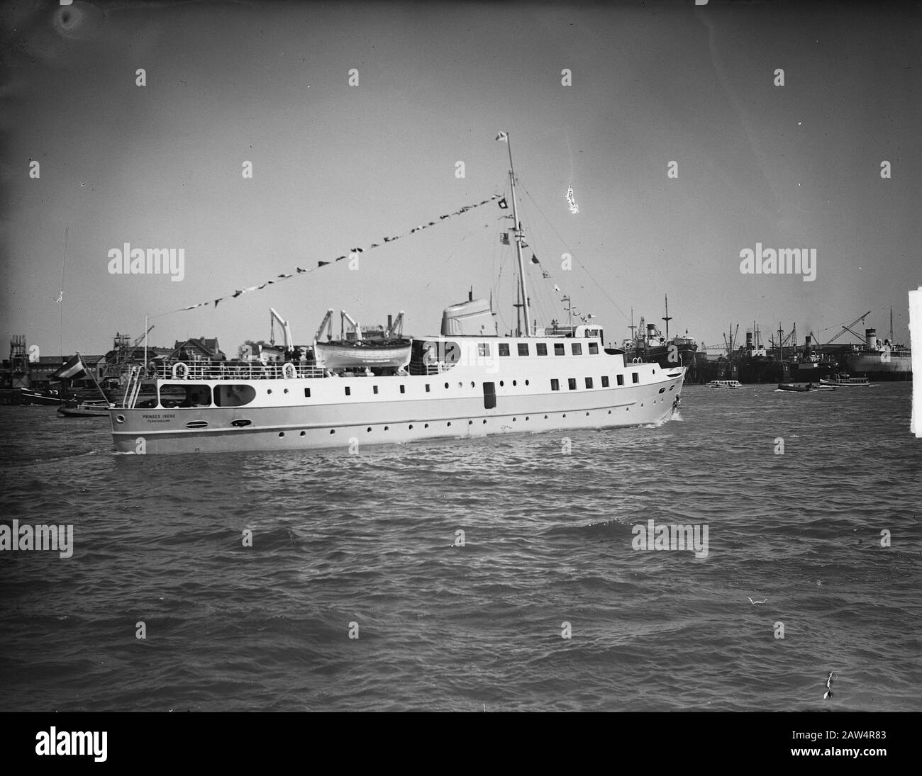 Gunboat Black and White Stock Photos & Images Alamy