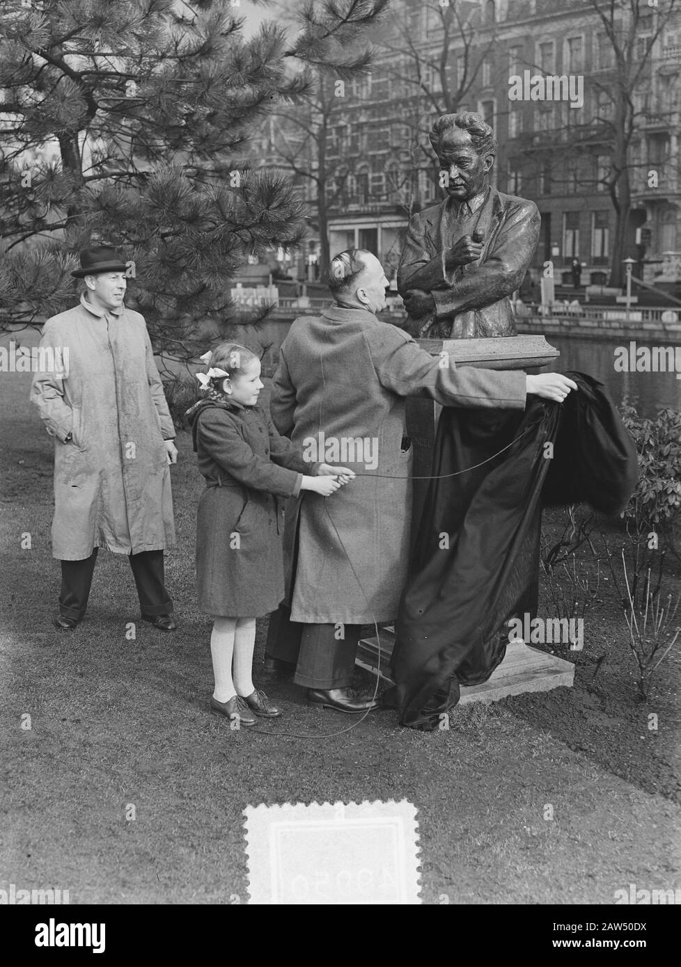 Unveiling Bust Of Arthur Van Schendel At Stadhouderskade Amsterdam Annotation The Image Designer J G Wertheim Date