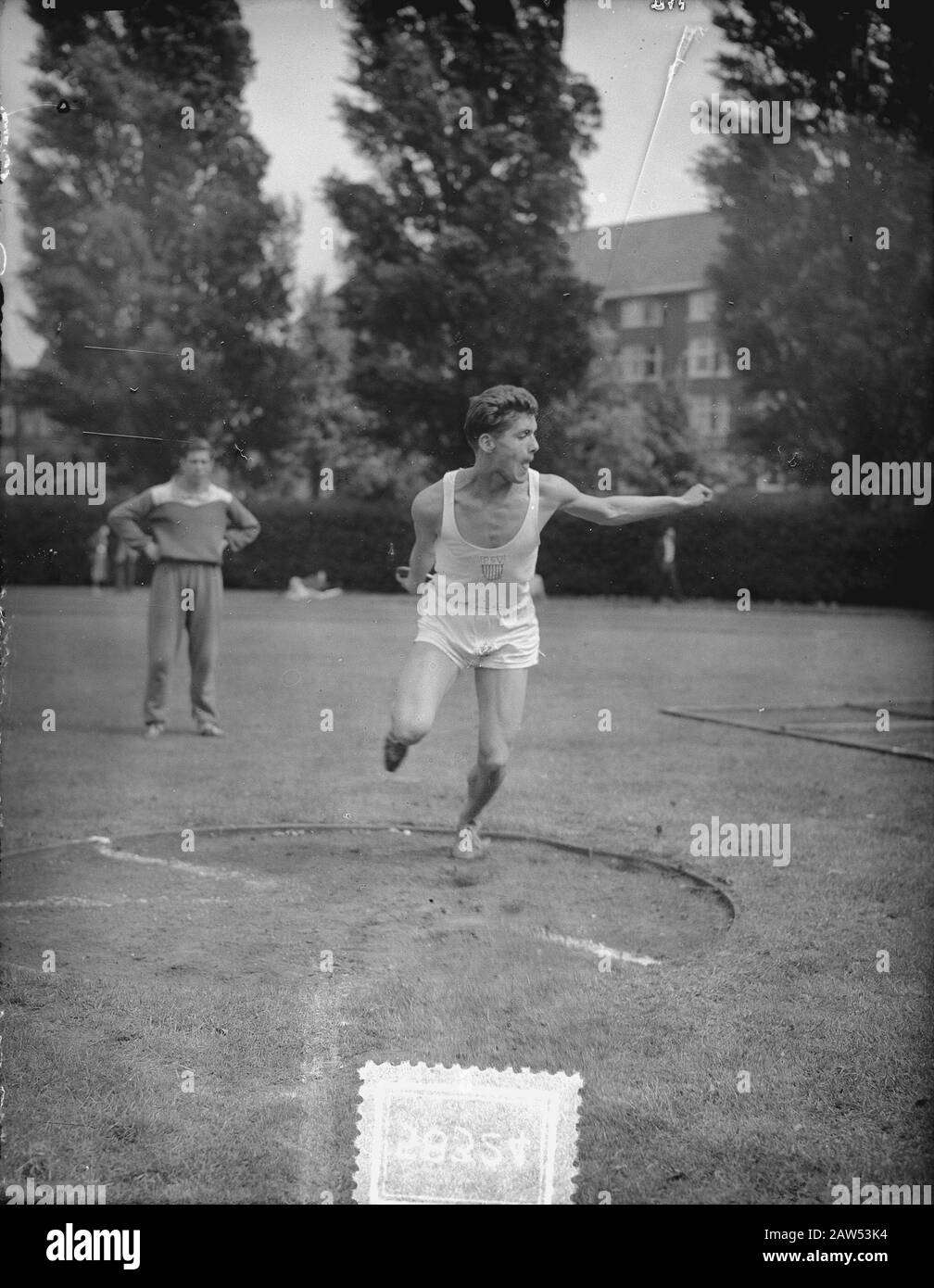 110m hurdle hires stock photography and images Alamy