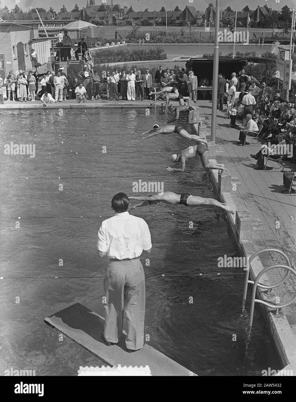 Dutch swimming championships Nijmegen, starting 200m Men Date: August 16, 1953 Location: Nijmegen Keywords: START championships Stock Photo