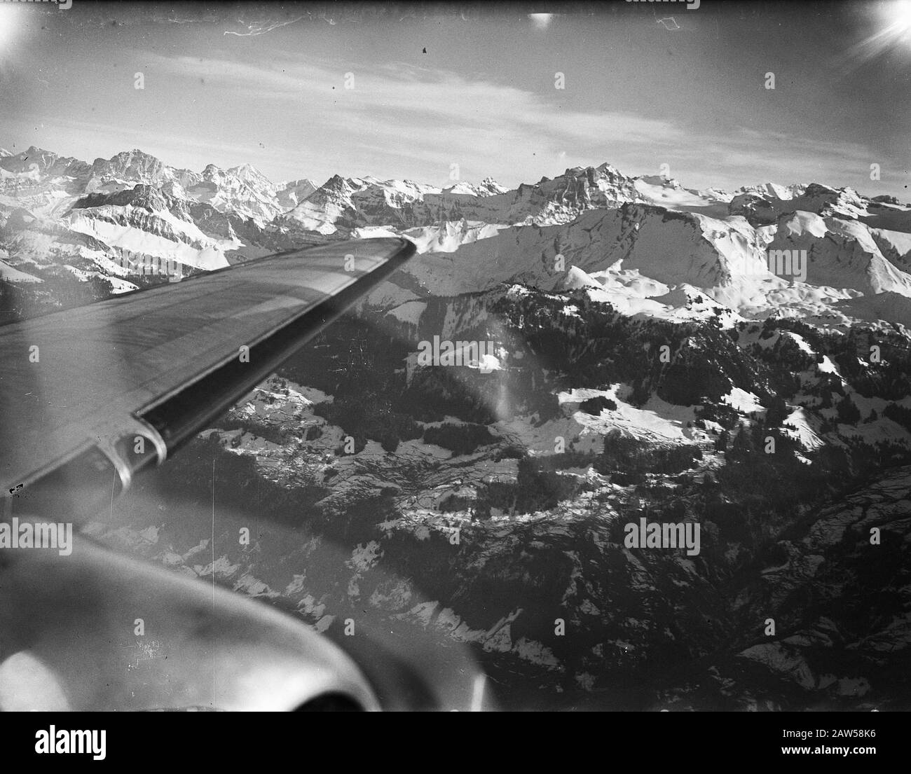Flying swiss alps Black and White Stock Photos & Images - Alamy