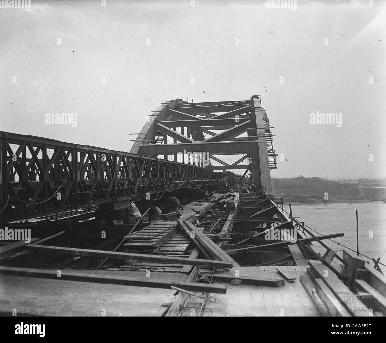 Emergency Bridge to Hedel. See numbers Date: January 20, 1948 Location: Hedel Stock Photo