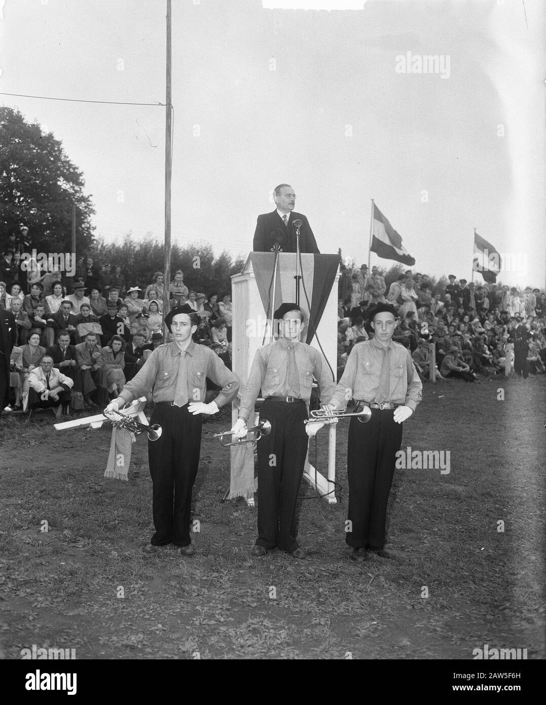 Diet support lawful authority Dordrecht. Speaker Prime Minister Willem Drees Date: September 2, 1950 Location: Dordrecht Keywords: country days, Prime Ministers, speeches Person Name: Drees W Stock Photo
