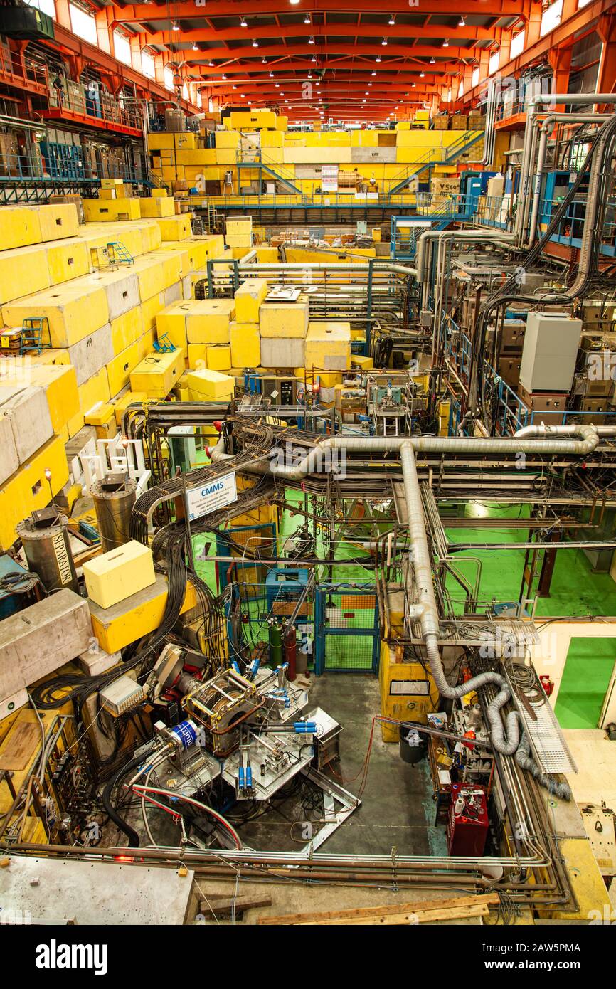 Overview of the TRIUMF accelerator hall in Vancouver Canada Stock Photo Alamy