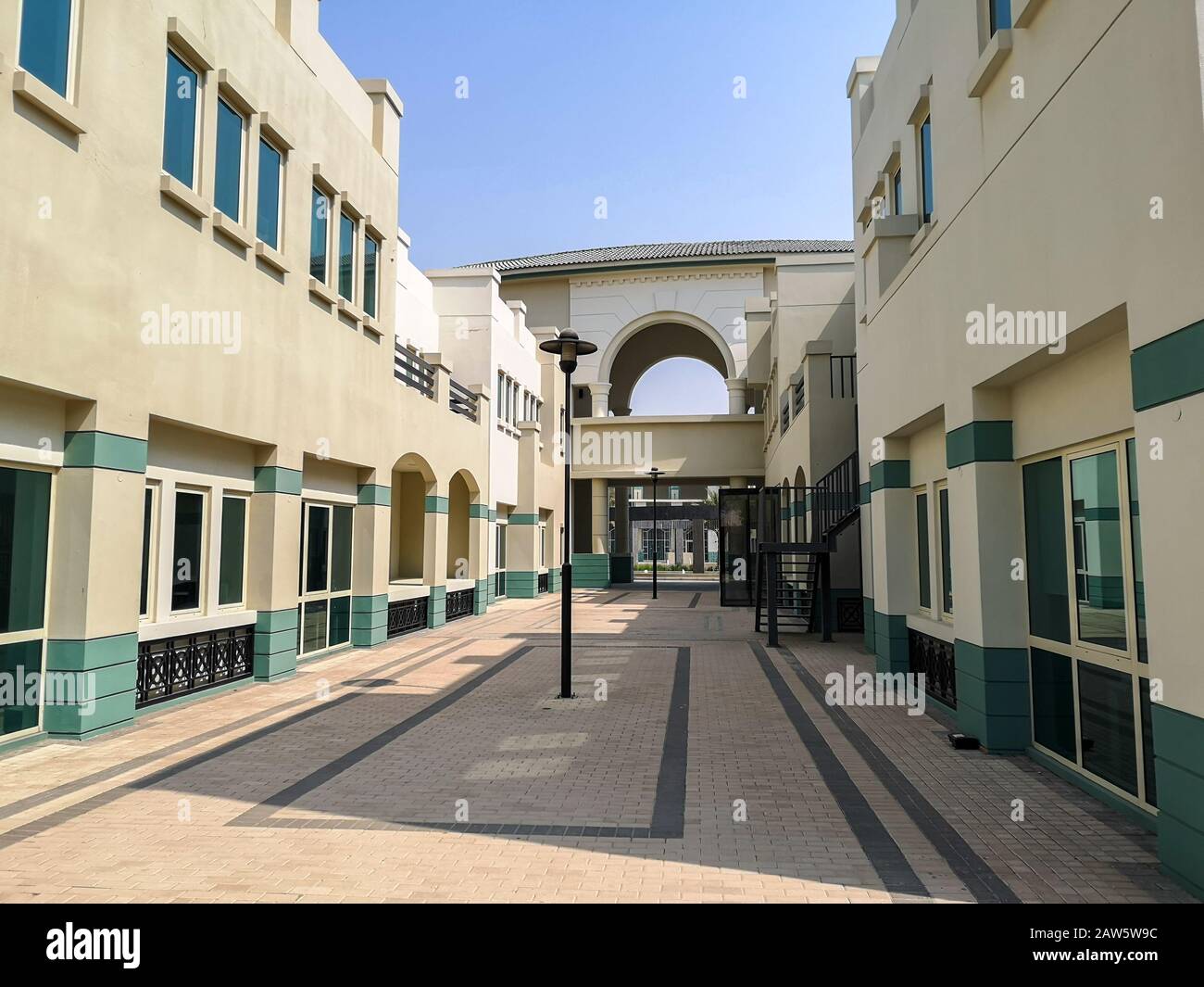 Dubai city communities and areas knowledge village, Dubai education