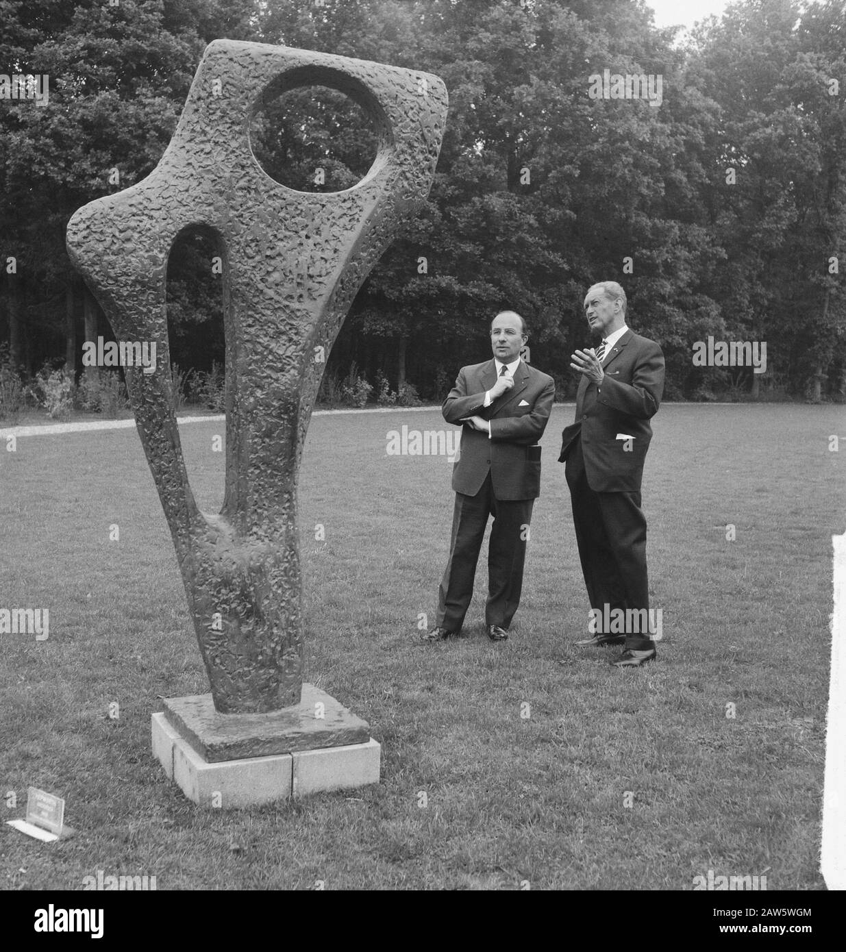 Kroller muller museum netherlands Black and White Stock Photos \u0026 Images -  Alamy, image size:1235x1390