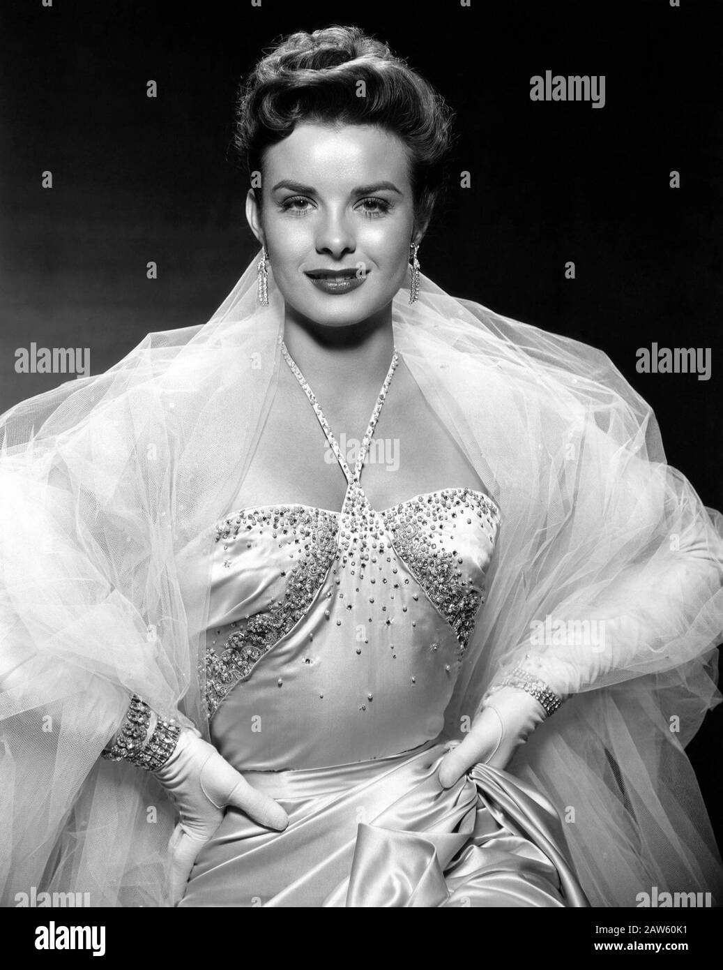 1953 , USA :  The movie actress JEAN PETERS  ( 1926 - 2000 ), pubblicity still for movie " Vicki "  ( Hanno ucciso Vicki ) by Harry Horner  .  - FILM Stock Photo