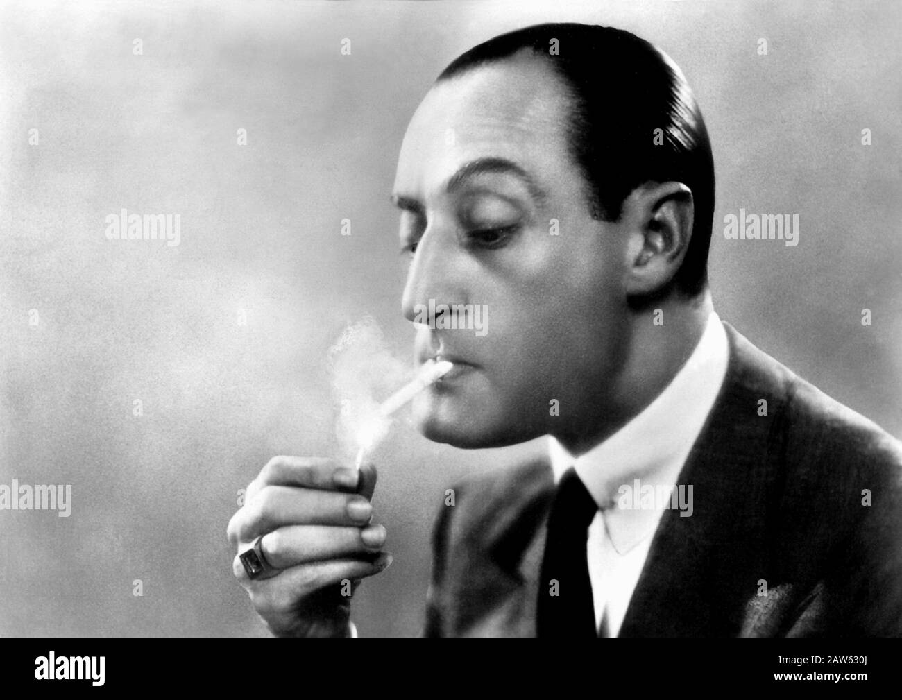 1935 c.,  ITALY : The celebrated italian actor Totò  ( born Antonio DE CURTIS Gagliardi Ducas Comneno di Bisanzio , Naples 1898 - Rome 1967 ).- ATTORE Stock Photo