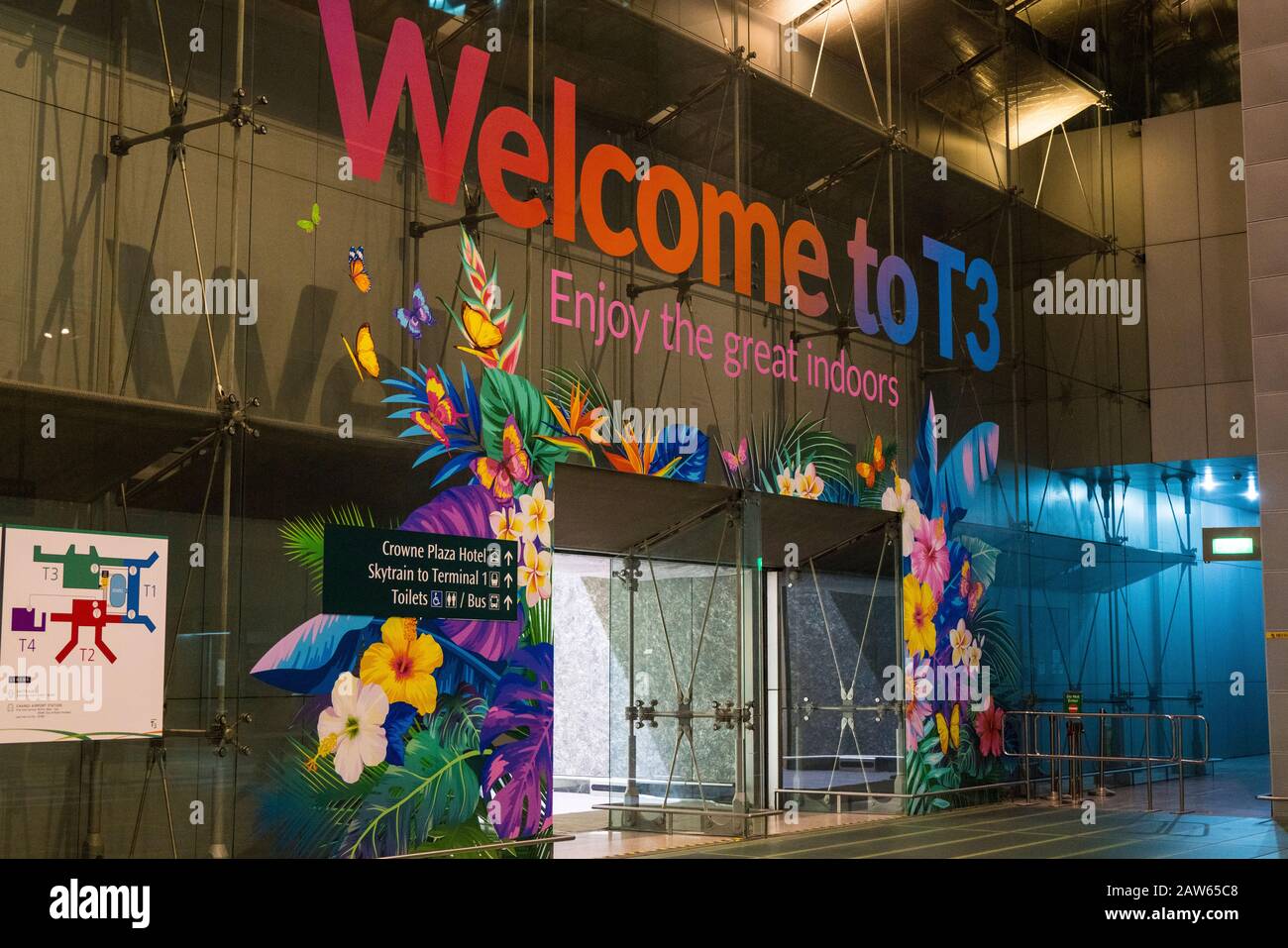Singapore, April, 2019. Entrance to T3 of Singapore Changi Airport, is a major civilian airport that serves Singapore, and is one of the largest trans Stock Photo