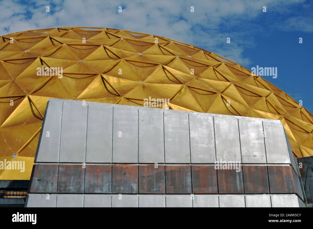 Detail of the landmark Gold Dome building on Route 66 in Oklahoma City, OK. Work to preserve the vacant building, built in 1958 as a bank, is ongoing. Stock Photo