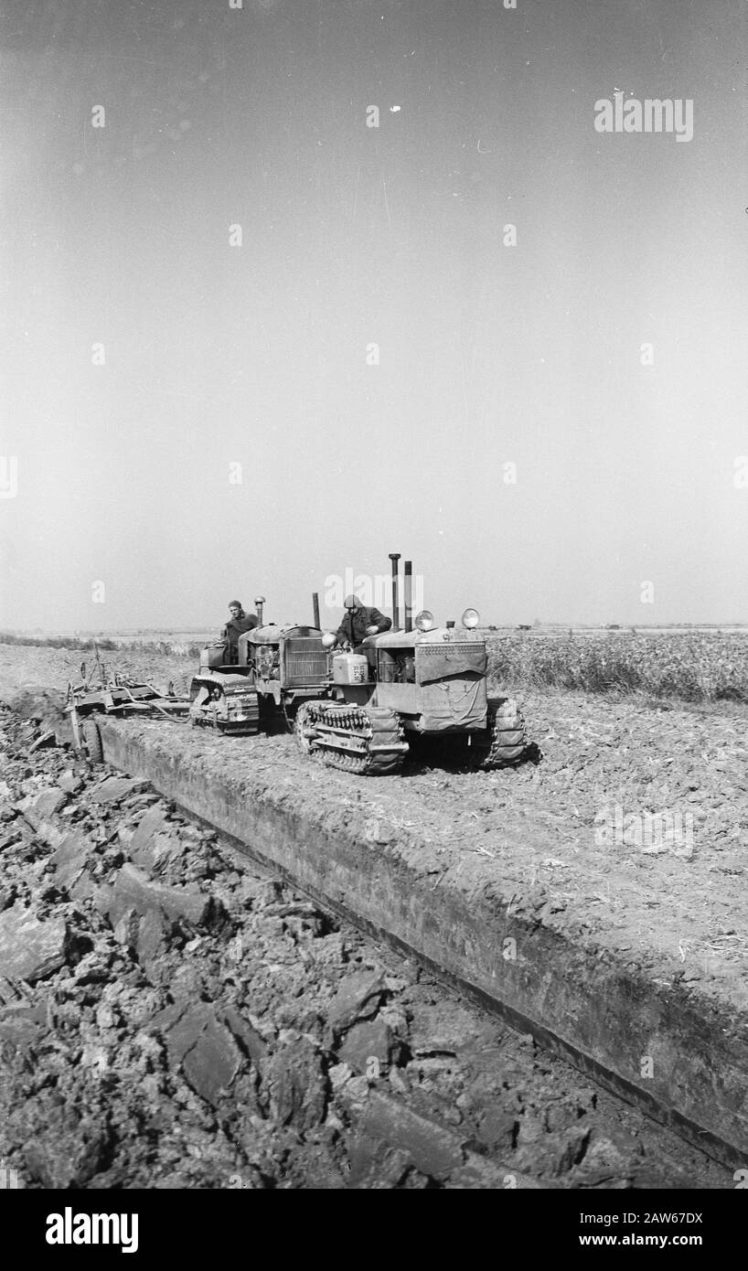 Seeding machinery Black and White Stock Photos & Images - Alamy