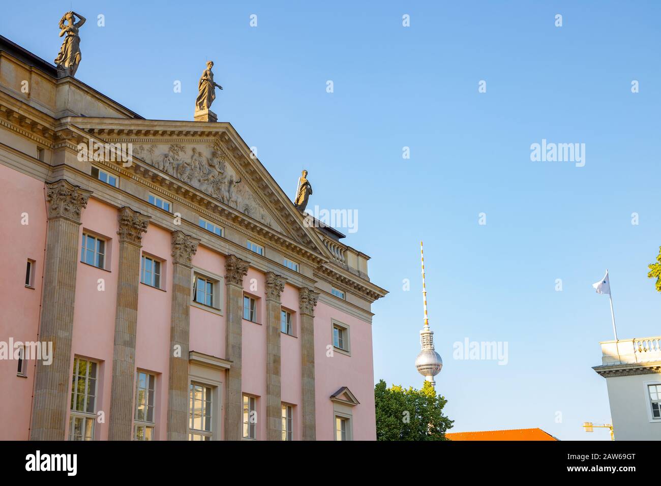 Staatsoper unter den linden opera hi-res stock photography and images ...